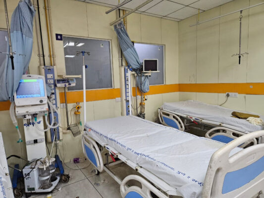 EM-bed-monitors-ventilator