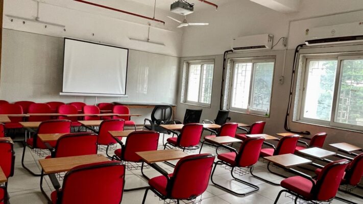 seminar-hall-1